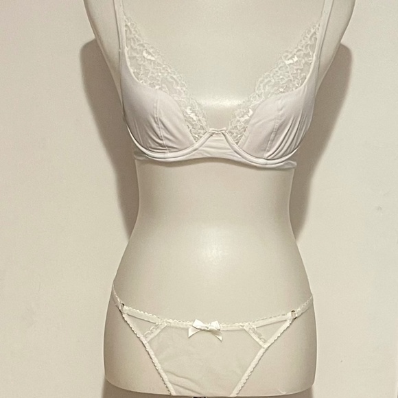 Agent Provocateur White Lace Bra - Picture 1 of 14